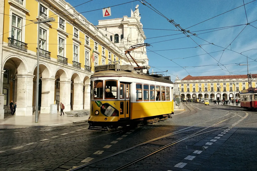 Wild Walkers Tours - Lisbon Prazeres Tram Wild Walkers Tours - Lisbon Prazeres Tram